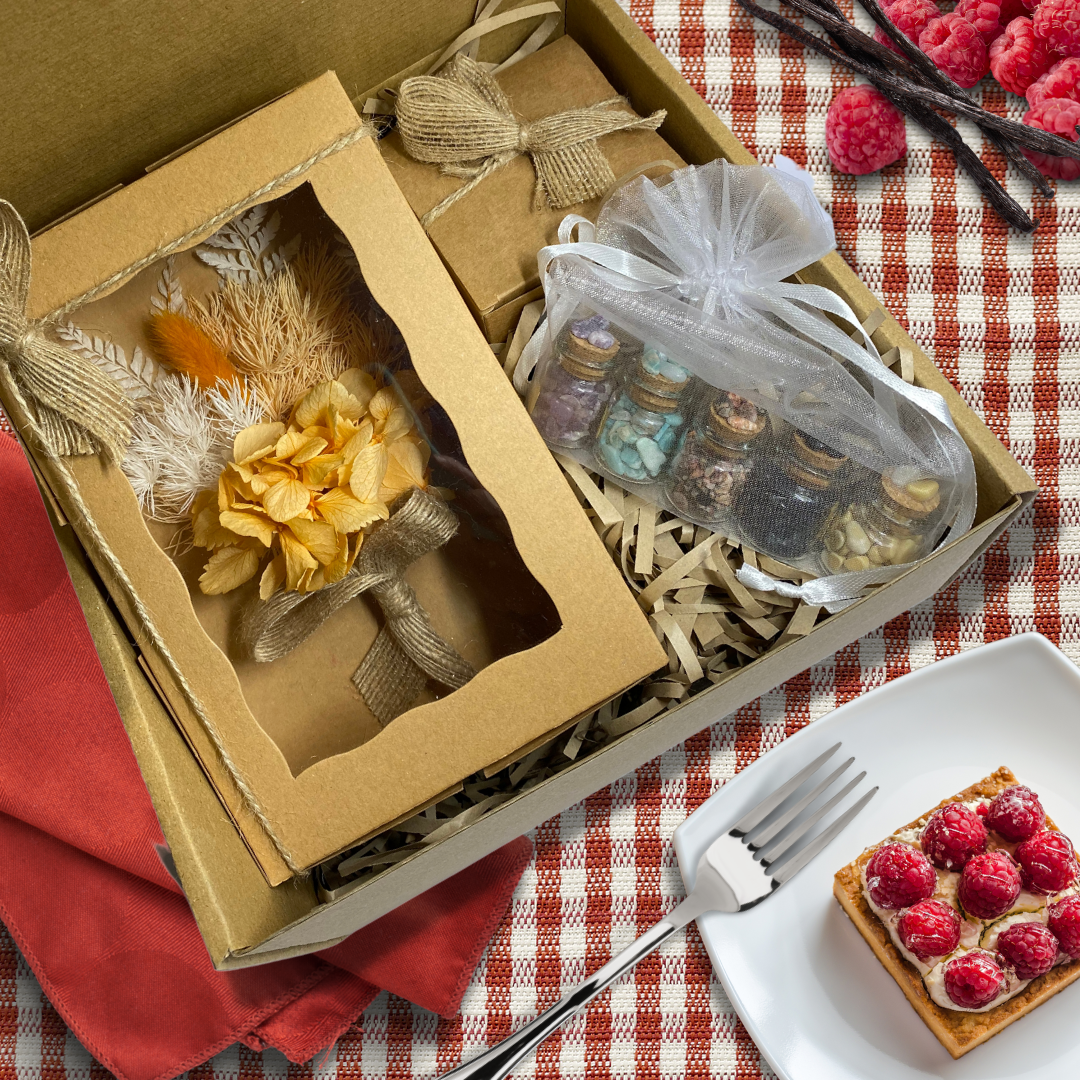 Sumbadra Gift Box - Peach Posy Set