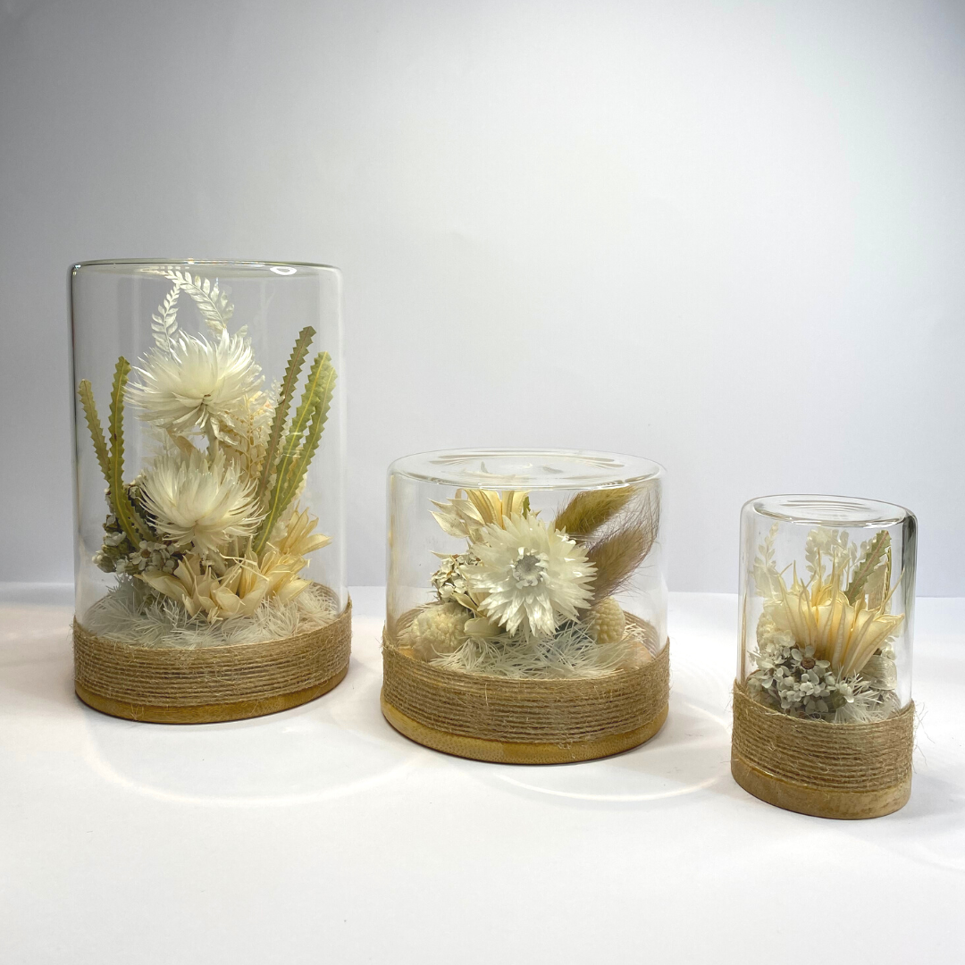 Srikandi Gift Box - White & Beige Posy Set