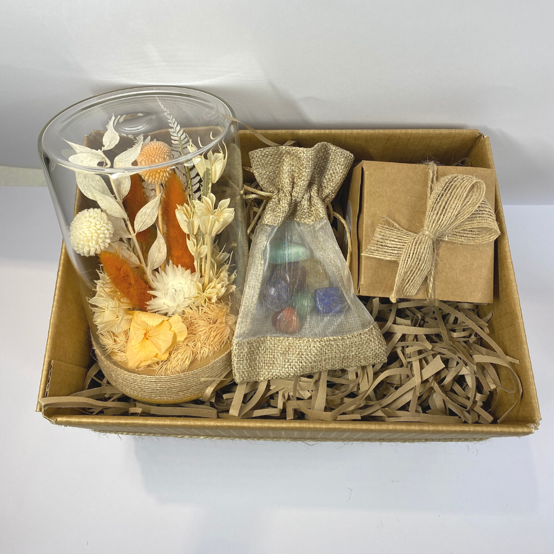 Rukmini Gift Box - Peach Posy Set