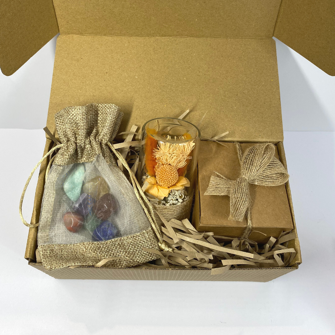 Rukmini Gift Box - Peach Posy Set